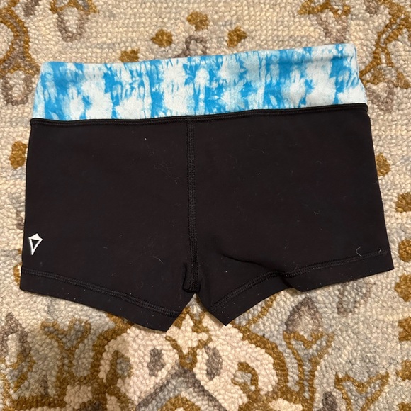 Ivivva Black and Blue Performance Shorts - Picture 2 of 2